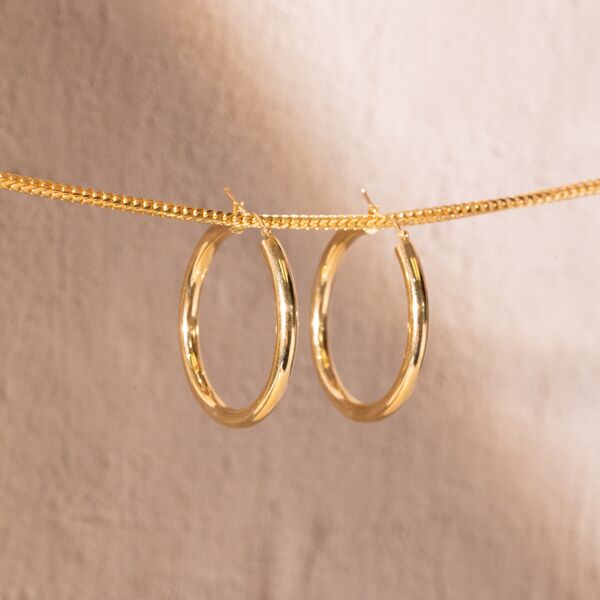 1 1/2 inch 14K Gold Hoop Earrings (4.1 grams)