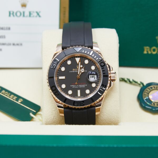 Rolex Pre-Owned Yacht-Master 40 Rose Gold Black Dial on Oysterflex Strap [COMPLETE SET]