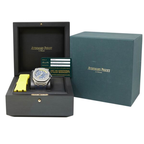 Pre Owned Audemars Piguet Royal Oak Offshore Steel with Blue Méga Tapissierie Dial on Strap 42mm Complete New Style Card