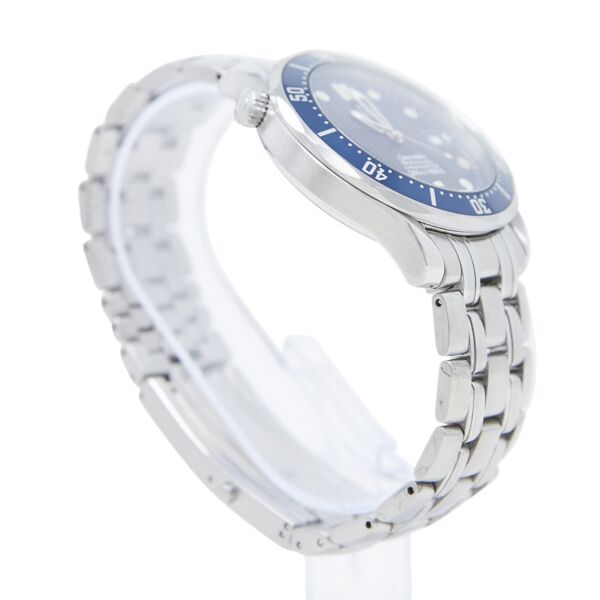 Omega Pre-Owned Seamaster Diver 300 M Chronometer Steel Blue Dial on Steel Bracelet [COMPLETE SET] 41mm