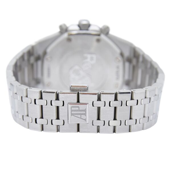 Audemars Piguet Pre-Owned Royal Oak Chronograph Stainless Steel Silver Dial on Steel Bracelet [COMPLETE SET] 41mm