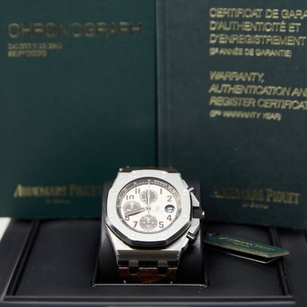 Pre Owned Royal Oak Offshore 'Safari' Ivory Dial on Brown Alligator Leather 42mm Complete Box and Papers