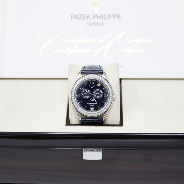 Patek Philippe Pre-Owned Complications Annual Calendar White Gold Blue Dial [COMPLETE SET 2022] MINT 39mm