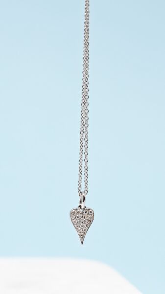 Mini Diamond Heart Necklace In 18K Gold (cttw 0.10)