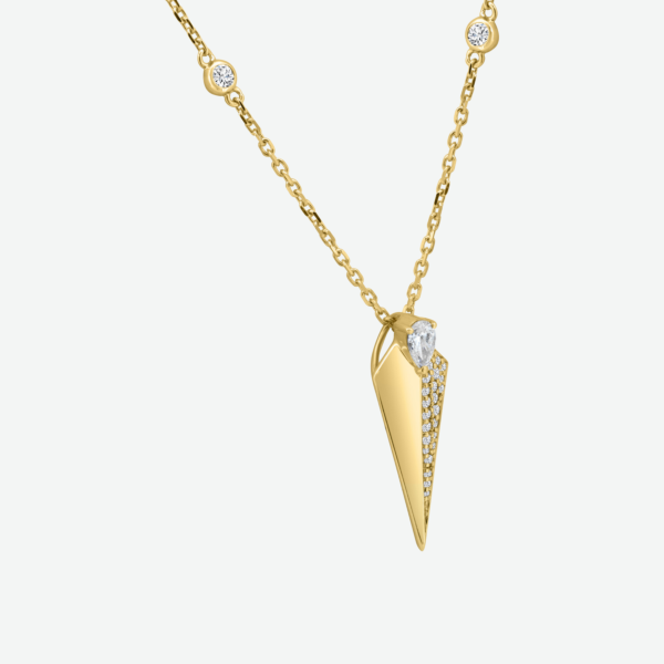 Arrowhead Shaped Diamond Pendant in 18k Gold (0.52 cttw.)
