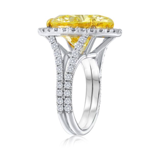 Engagement Ring 12.59ct Round Fancy Yellow VVS2 GIA set in 18k White Gold