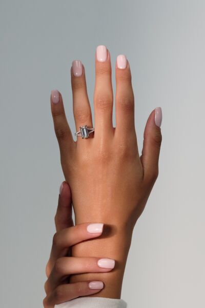 Engagement Ring 2.22ct Emerald Diamond VVS2 GIA set in Platinum