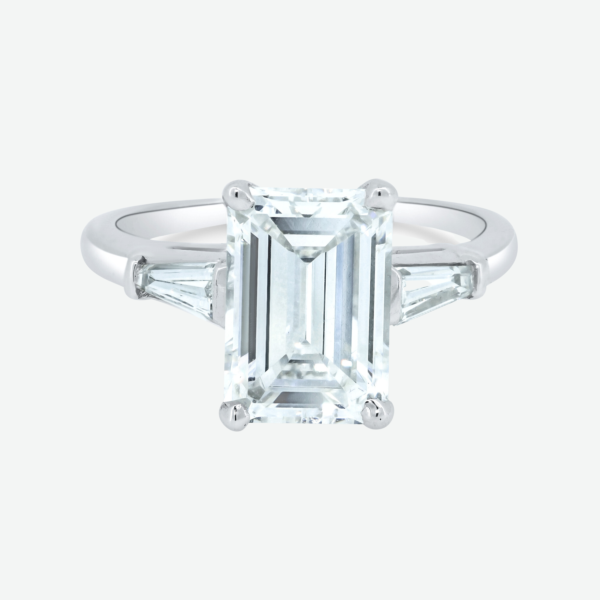 Engagement Ring 2.41ct Emerald Diamond SI1 GIA set in Platinum