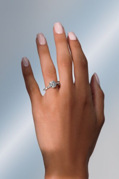 Engagement Ring 2.51ct Round Diamond VVS1 GIA set in White Gold