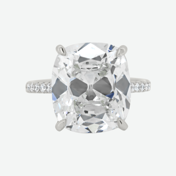 Engagement Ring 8.03 ct Cushion Diamond GIA VS1 set in Platinum